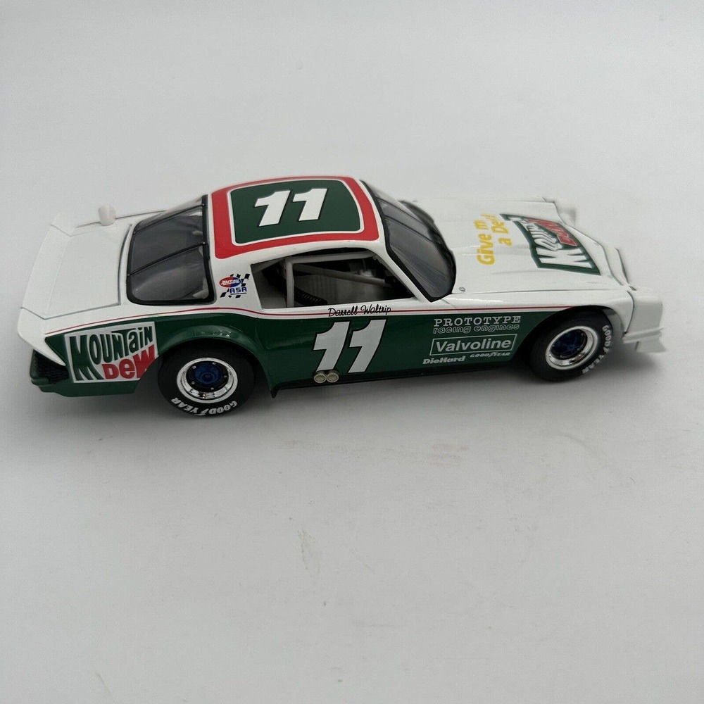 Rare Action Darrell Waltrip Mountain Dew 1981 Camaro 1/24 NASCAR Diecast